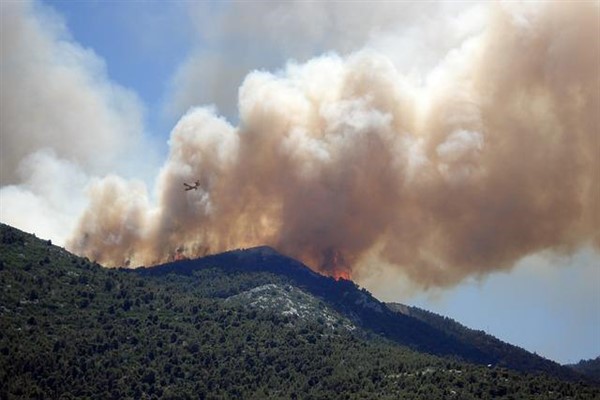 Foça’daki orman yangını kontrol altına alındı