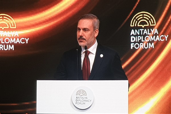 Bakan Fidan, Türkiye-ABD-Suriye üçlü toplantısına katıldı