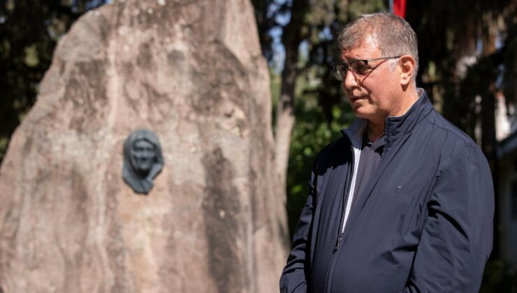 Başkan Tugay, Zübeyde Hanım’ın kabrini ziyaret etti