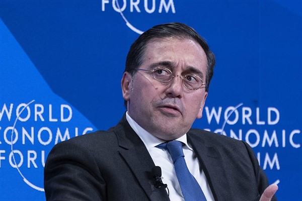 Albares: Hiçbir şey antisemitizmi veya barbarlığı haklı çıkaramaz