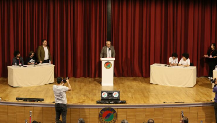 Kepez’de gençler fikirleriyle yarıştı