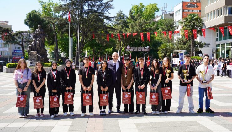 Orhangazi’de 19 Mayıs kapsamında tören düzenlendi