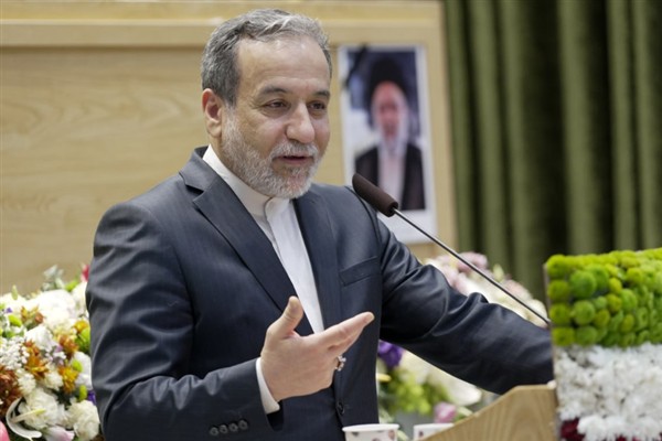 İran Dışişleri Bakanı Araghchi, Suudi mevkidaşı ile bir araya geldi
