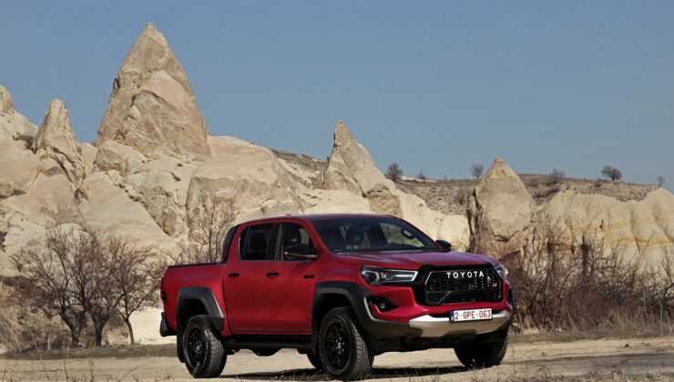 Toyota Hilux’ın en sportif ve en güçlü versiyonu GR SPORT Türkiye’de