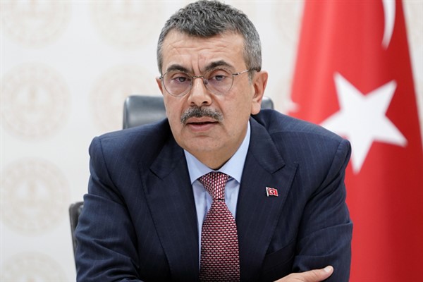 Bakan Tekin’den Çanakkale’deki kazada hayatını kaybedenler için taziye mesajı