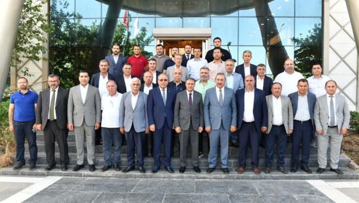Vali Şıldak, sanayi ve üreticilerle buluştu