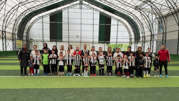 Sakarya Beşiktaş Futbol Okullarından Anneler Günü etkinliği