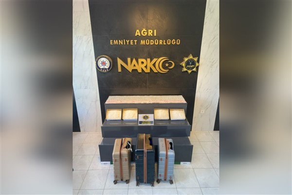 Ağrı’da 8 kilo 150 gram metamfetamin ele geçirildi