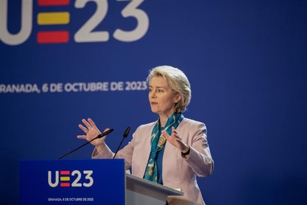 Leyen, Çekya Cumhurbaşkanı Pavel ile bir araya geldi