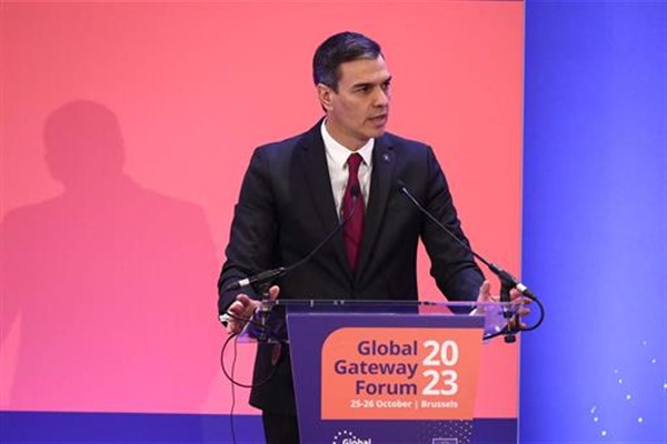 Sanchez, Brezilya Cumhurbaşkanı ile telefonda konuştu