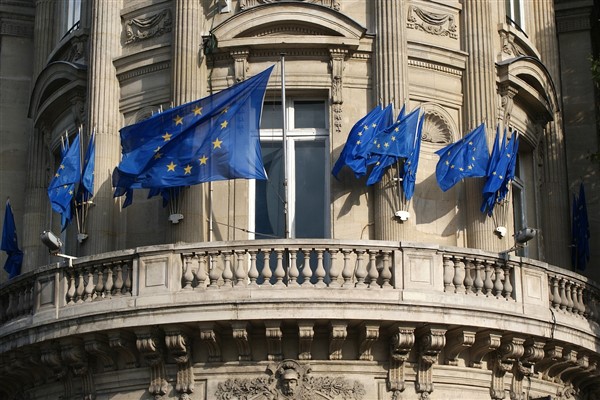AB, Yemen’e 80 milyon euroluk insani yardım paketi açıkladı