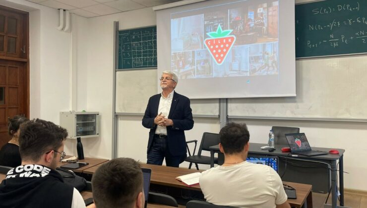Çilek CEO’su Muzaffer Çilek, Boğaziçi Üniversitesi’nde gençlerle buluştu
