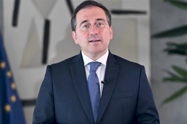Albares, Slovenya Dışişleri Bakanı Fajon ile görüşme gerçekleştirdi