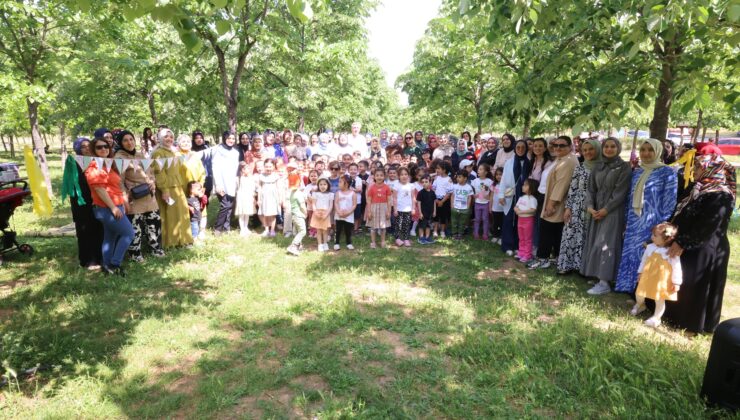 Çayırova’da Anneler Günü etkinliği düzenlendi