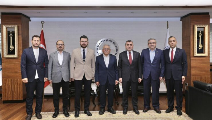Başkan Büyükkılıç, AK Parti heyetini ağırladı
