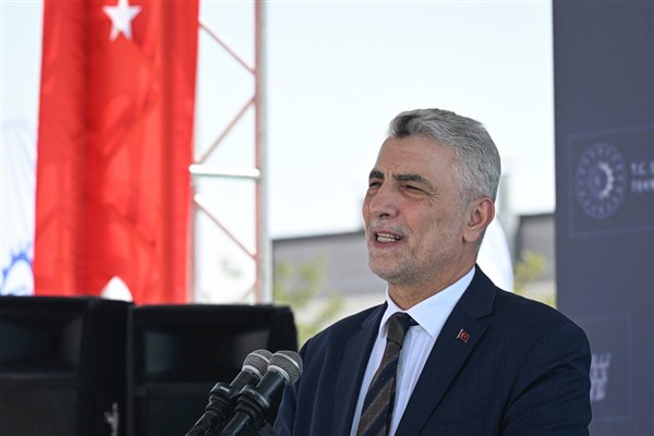 Bakan Bolat, MÜSİAD’ın 28. Olağan Genel Kurulu’na katıldı