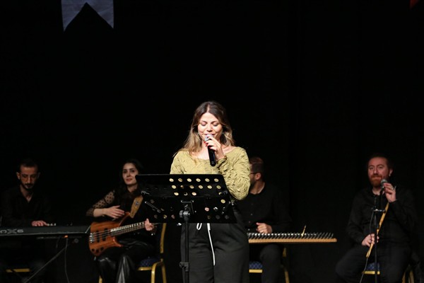 Van Büyükşehir Belediyesi’nden engellilere özel konser