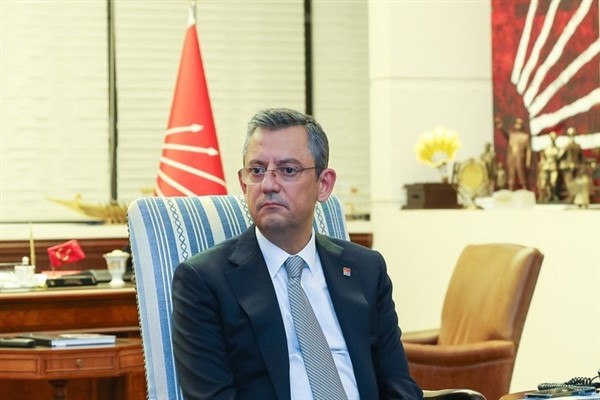 Özel, İspanya Başbakanı Sanchez ile bir araya geldi