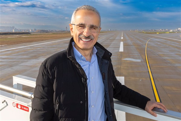 Bakan Uraloğlu, Angolalı mevkidaşı ile görüştü