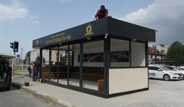 Düzce’de akıllı durakların altıncısı Kervan’a yerleştirildi