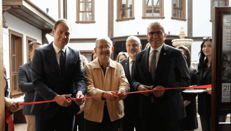 Eskişehir Edebiyat Rotası sergisi ziyarete açıldı