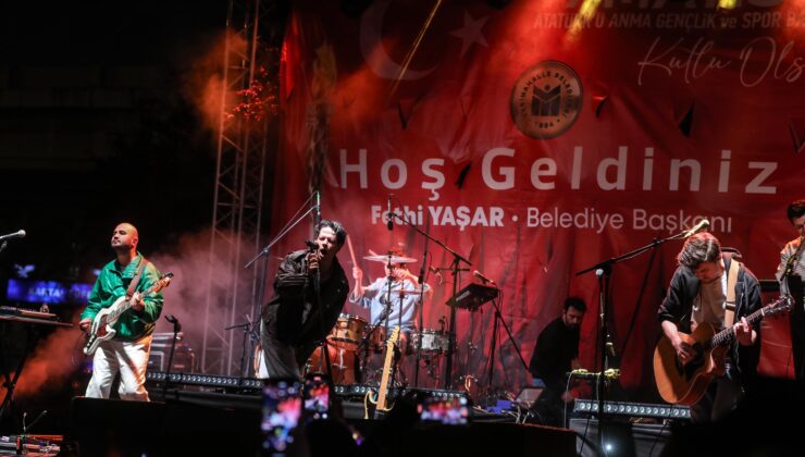 Yenimahalle’de 19 Mayıs kutlamalarında Madrigal sahne aldı