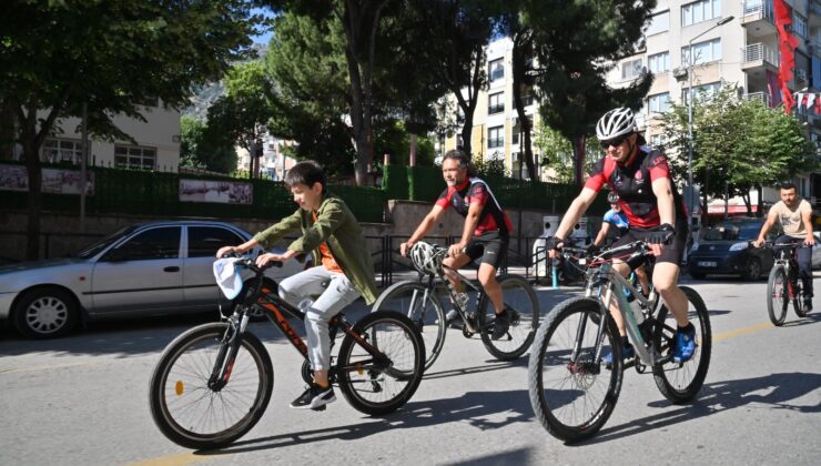 Manisa’da pedallar çevre için çevrildi