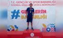 Özel sporcu Emrah Öztürk’ten Türkiye rekoru