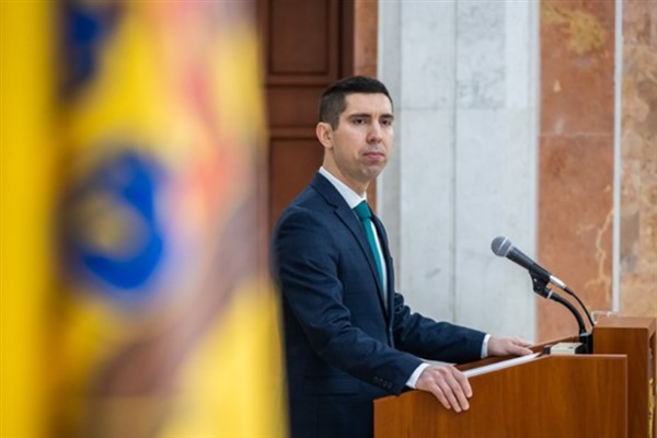 Popșoi, Riga’da NATO Stratejik İletişim Merkezi Direktörü ile görüştü
