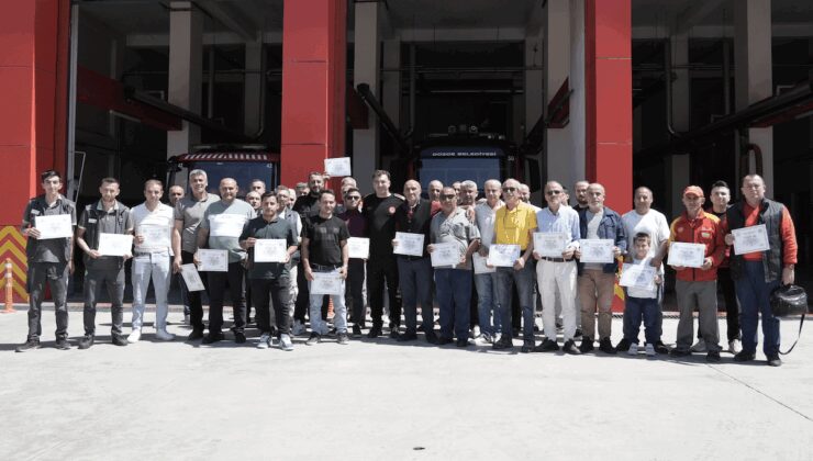 İtfaiyeden akaryakıt istasyonu personellerine yangın eğitimi