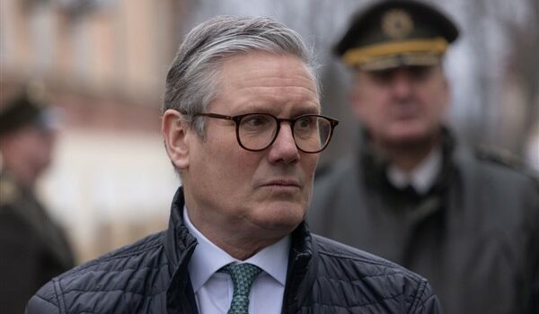 Starmer: Ukrayna’ya desteğimizi güçlendiriyoruz