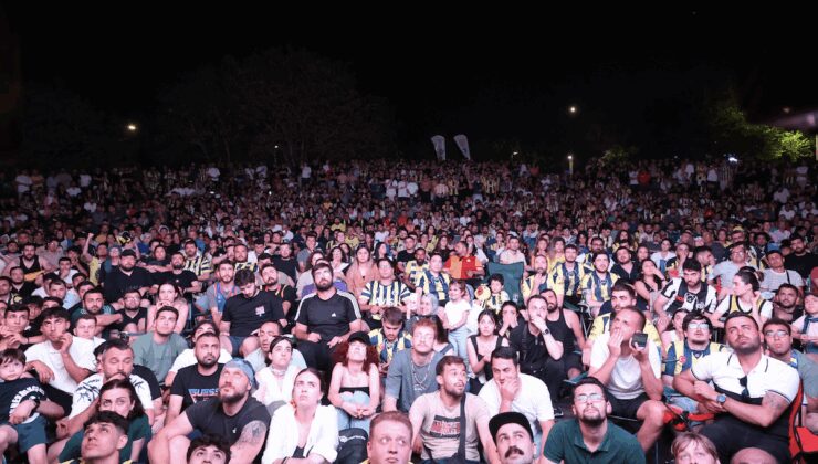 Final Four heyecanı Antalya’da dev ekranda yaşandı
