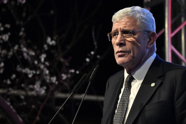 Dervişoğlu, şehit aileleriyle buluştu