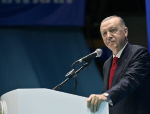 Cumhurbaşkanı Erdoğan’dan Özgür Özel’e destek telefonu