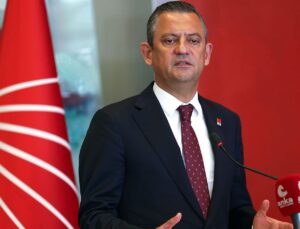 Özgür Özel, 6 Nisan’daki kurultaya eski genel başkanları davet etti