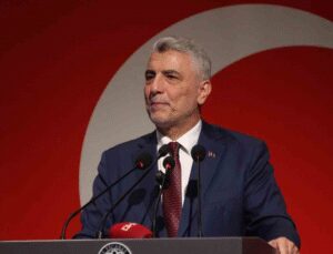 Ticaret Bakanı Ömer Bolat: Nisanda ihracatımız yüzde 8,5 oranında artışla 20,9 milyar dolar olarak gerçekleşti