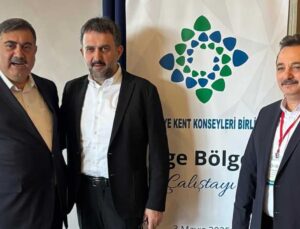 Türkiye Kent Konseyleri Birliğinden Bornova’da yerel yönetime güç veren toplantı