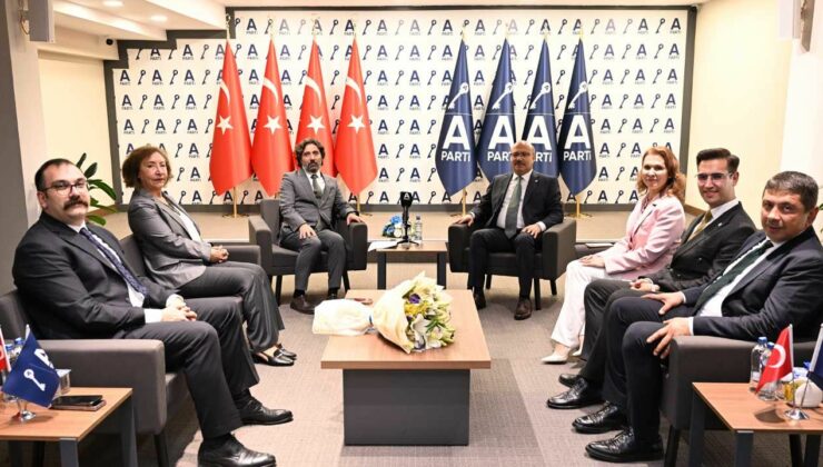 Anahtar Parti’den bayramda dayanışma mesajı: 7 partiyle bayramlaşıldı