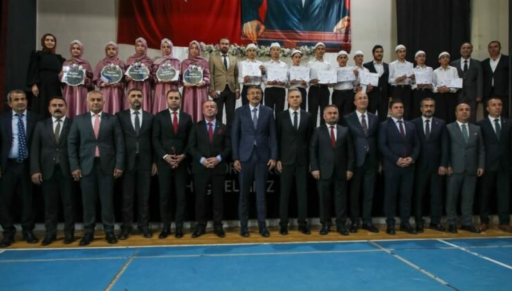 Vali Çelik, Hafızlık Merasimi’ne katıldı