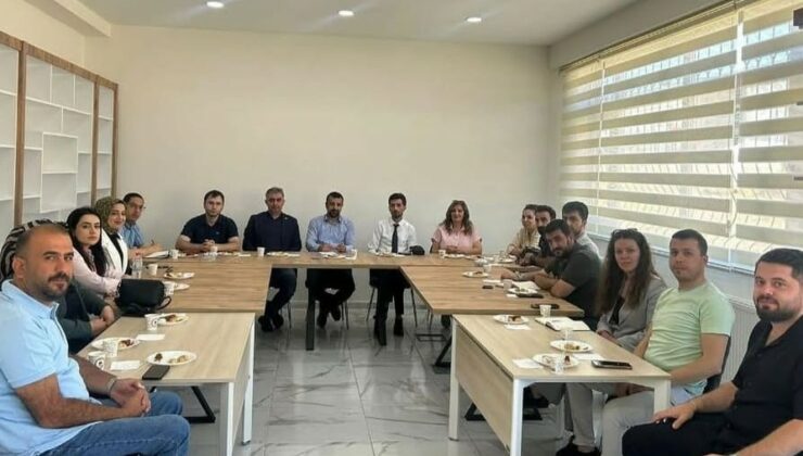 Bitlis Barosu, “Dijital Gençlik Merkezi Projesi” toplantısına katıldı