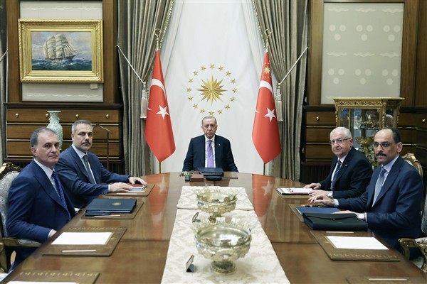 Cumhurbaşkanı Erdoğan’ın başkanlığında güvenlik toplantısı gerçekleştirildi