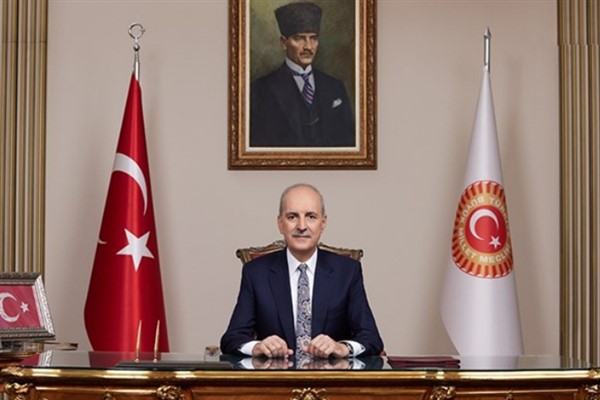 Kurtulmuş, KKTC Cumhuriyet Meclisi Başkanı Öztürkler ile telefonda görüştü