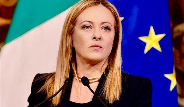 Meloni: Deniz Kuvvetleri’nin disiplin ve fedakarlığıyla gurur duyuyoruz