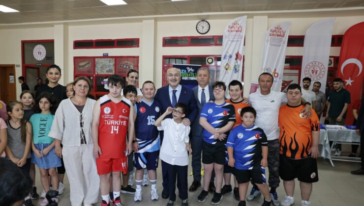 Vali Köşger, Spor Okulları ve Engelsiz Spor Okulları açılış programına katıldı