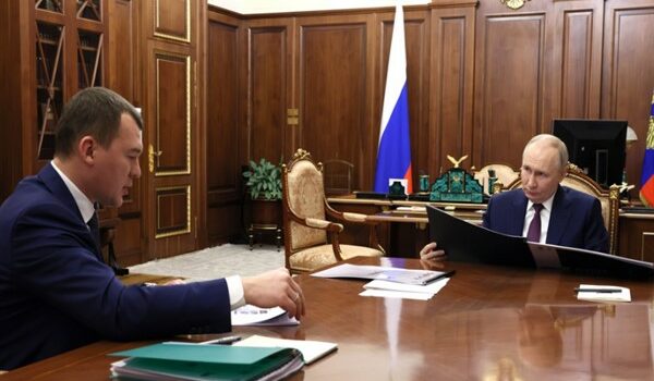 Rusya Devlet Başkanı Putin, Spor Bakanı Degtyarev ile bir araya geldi