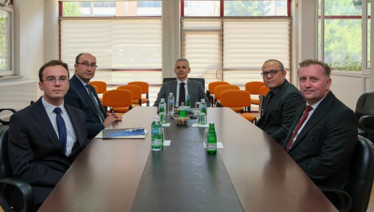 Vali Çiçekli, MEVKA Karaman Yatırım Destek Ofisi’ni ziyaret etti