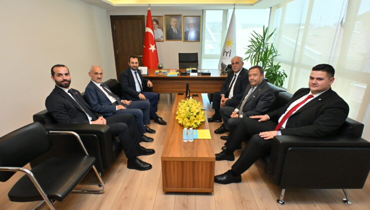 İYİ Parti, bayramlaşma programını sürdürüyor