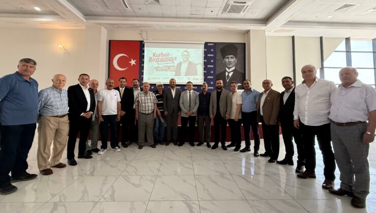 Başkan Gökçe, ilçe halkı ile bayramlaştı
