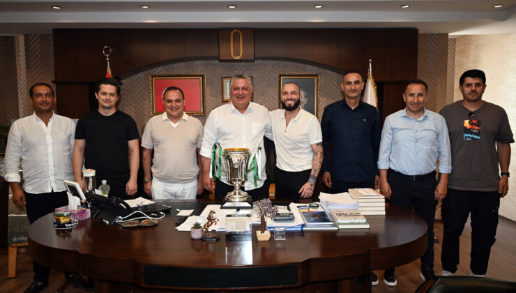 Yeşil Yalova Futbol Kulübü’nden Başkan Gürel’e ziyaret