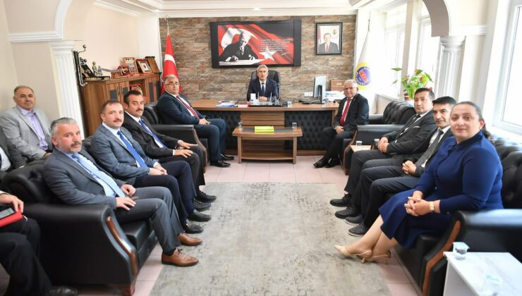 Kayseri Büyükşehir Belediyesi, Sivas’ın 10 belediyesi ile buluştu